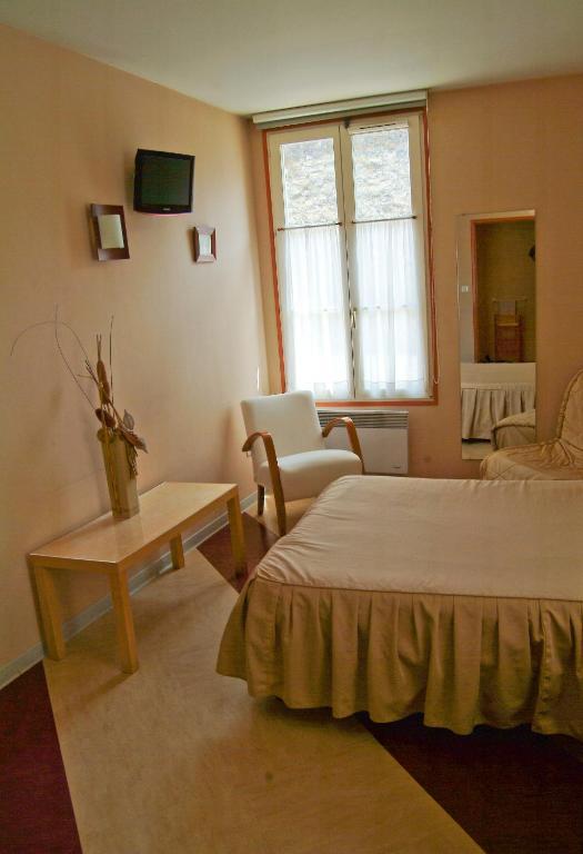 Hôtel Bertrand Bar-le-Duc Kamer foto