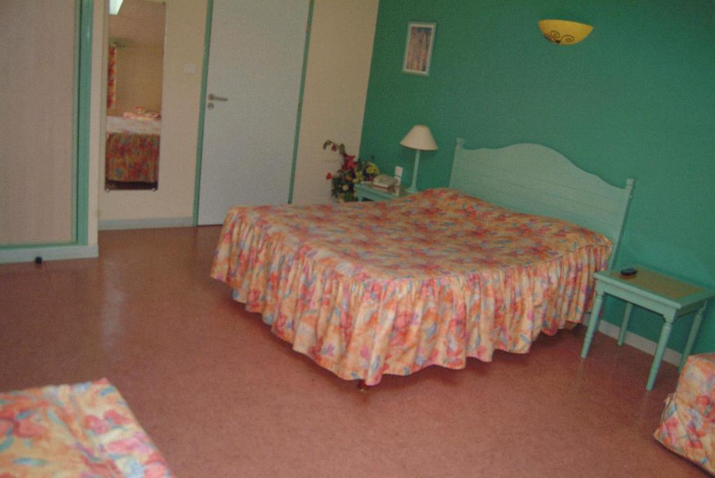 Hôtel Bertrand Bar-le-Duc Kamer foto